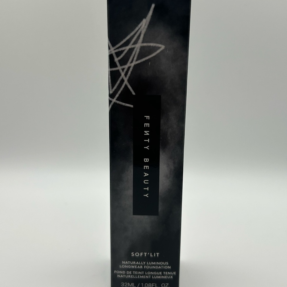 Fenty Beauty Soft+Lit Foundation Box - Black